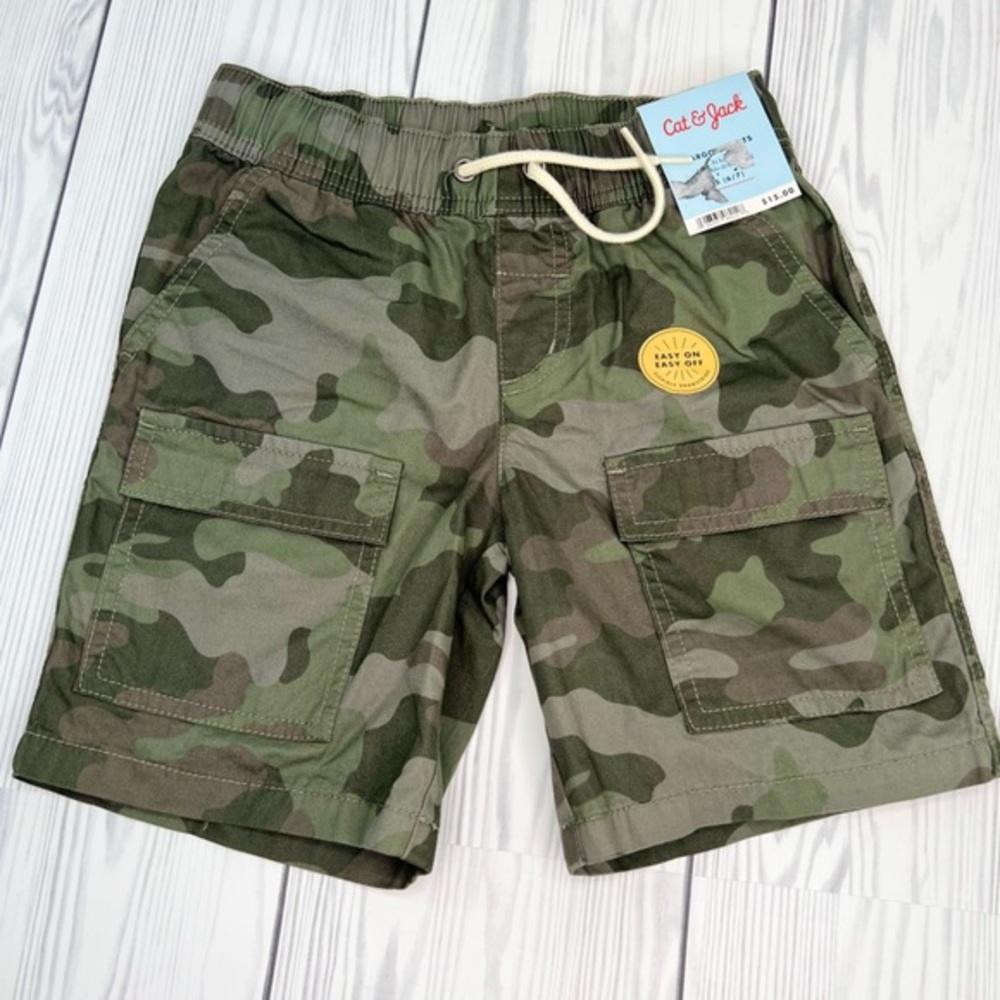 Cat & Jack Green Camouflage Cargo Shorts